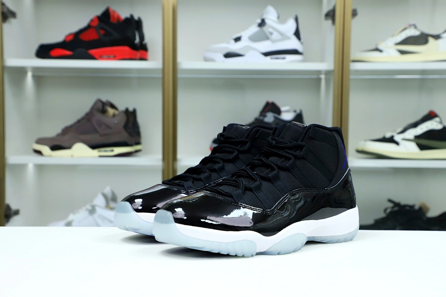 NIKE JORDAN 11 AIR 1110